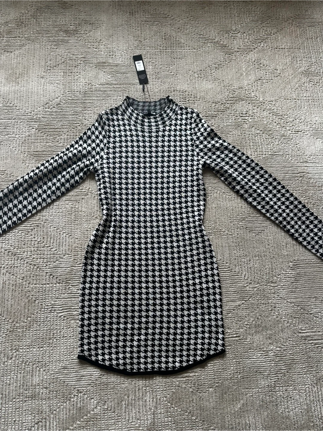 New Fashion Nova Houndstooth Long Sleeve Mock Neck Dress