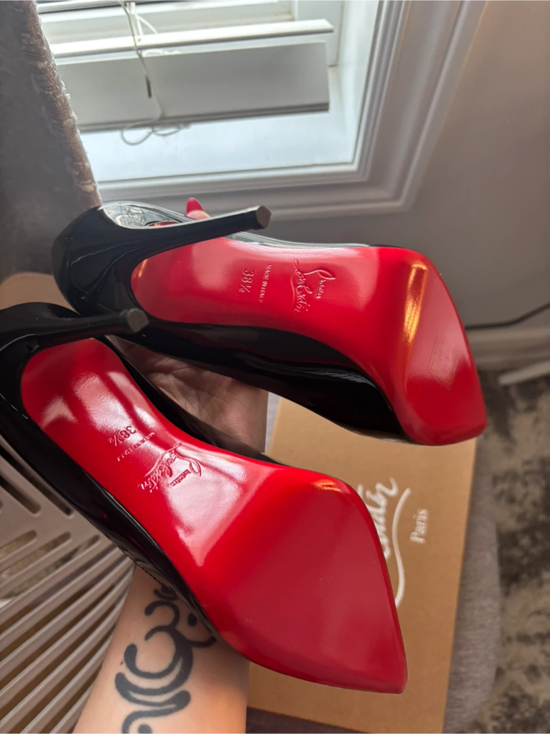 Christian Louboutin Black Patent Leather Heels - Size 38.5 - photo 2