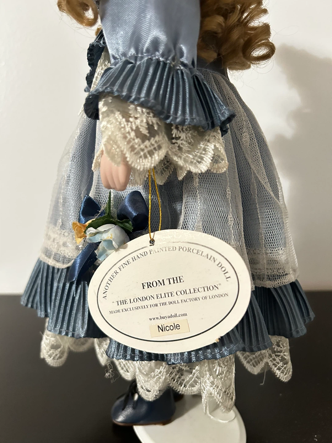 Vintage Porcelain Doll 16” - The London Elite Collection - photo 5