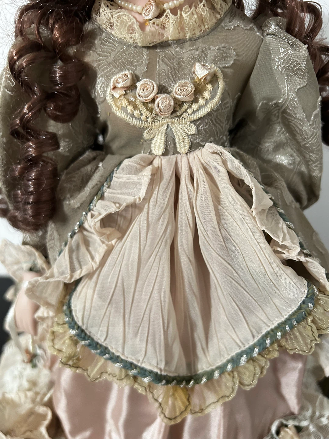 Vintage Porcelain Doll 16” - photo 3