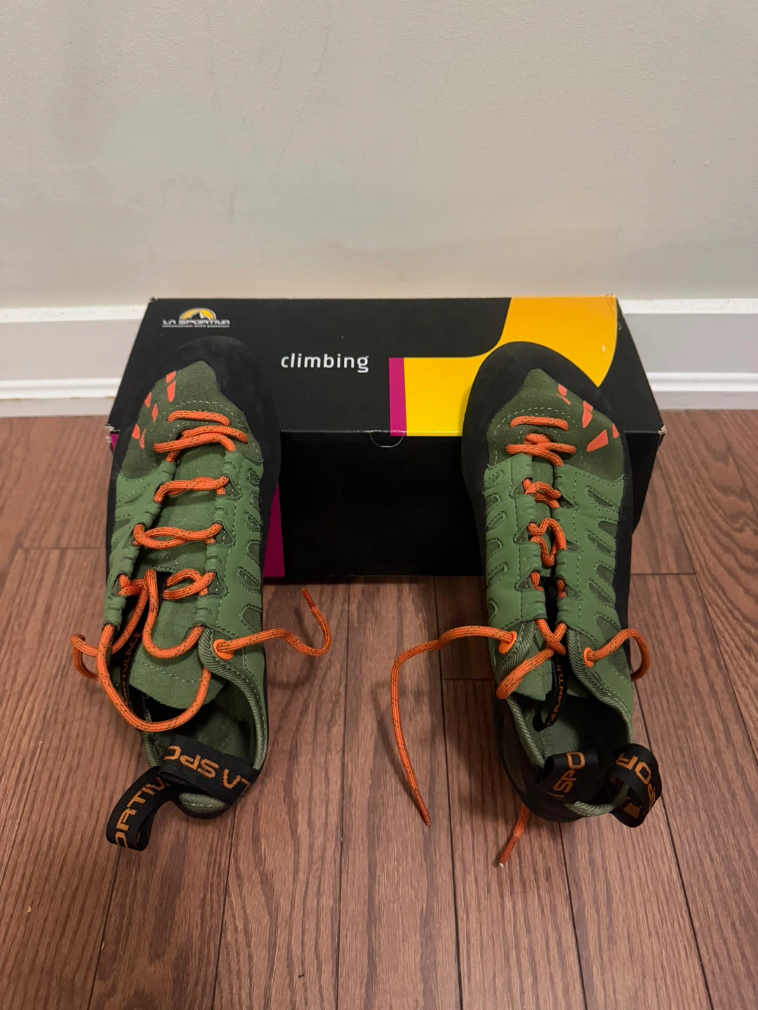 La Sportiva Climbing Shoes Green/Orange