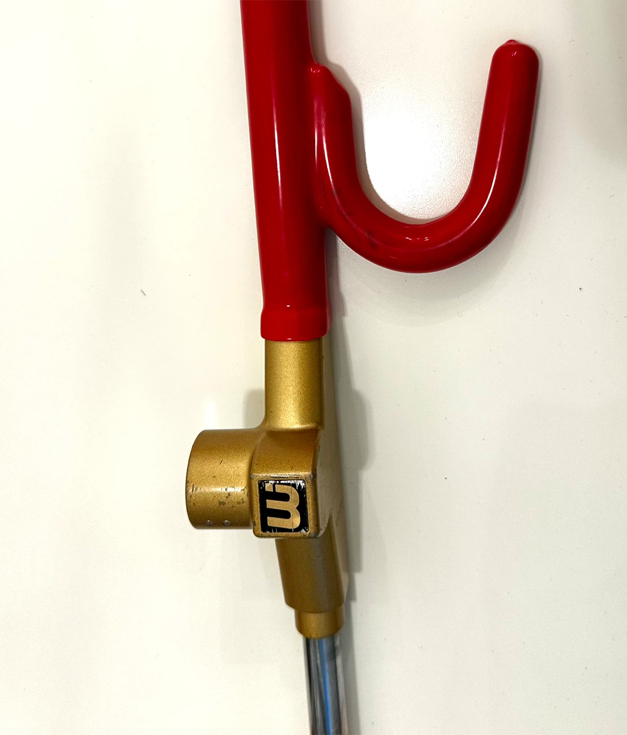 The SUV/TRUCK CLUB Red Car Steering Wheel Lock - photo 3