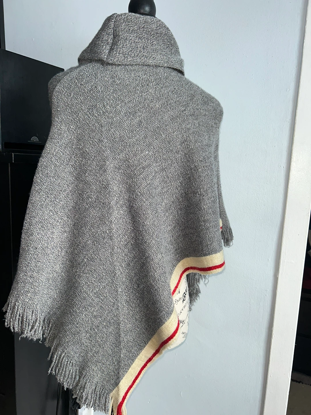 Roots Kids Poncho size L/XL - photo 2