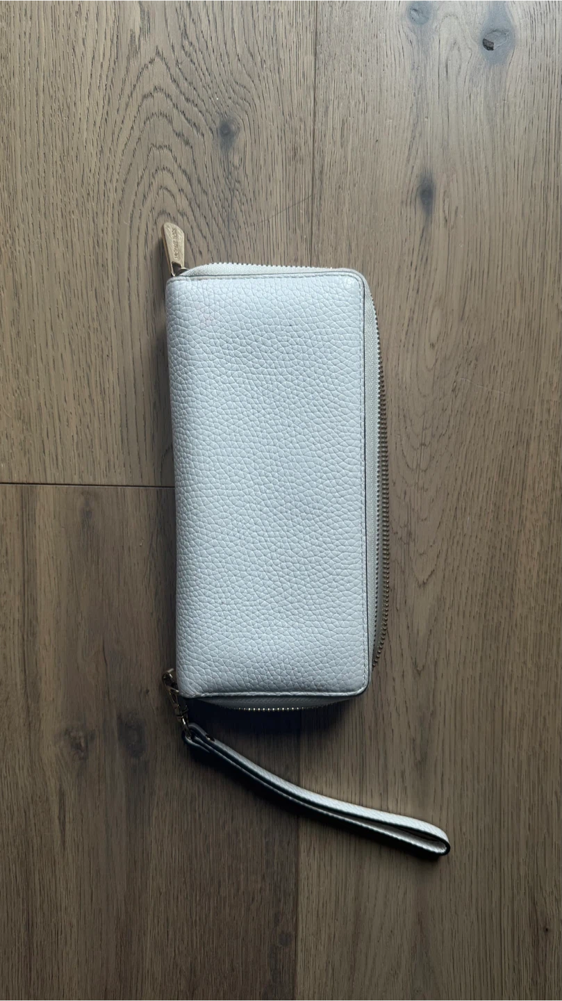 Michael Kors Jet Set Travel Continental Wristlet - White/Gold - photo 2
