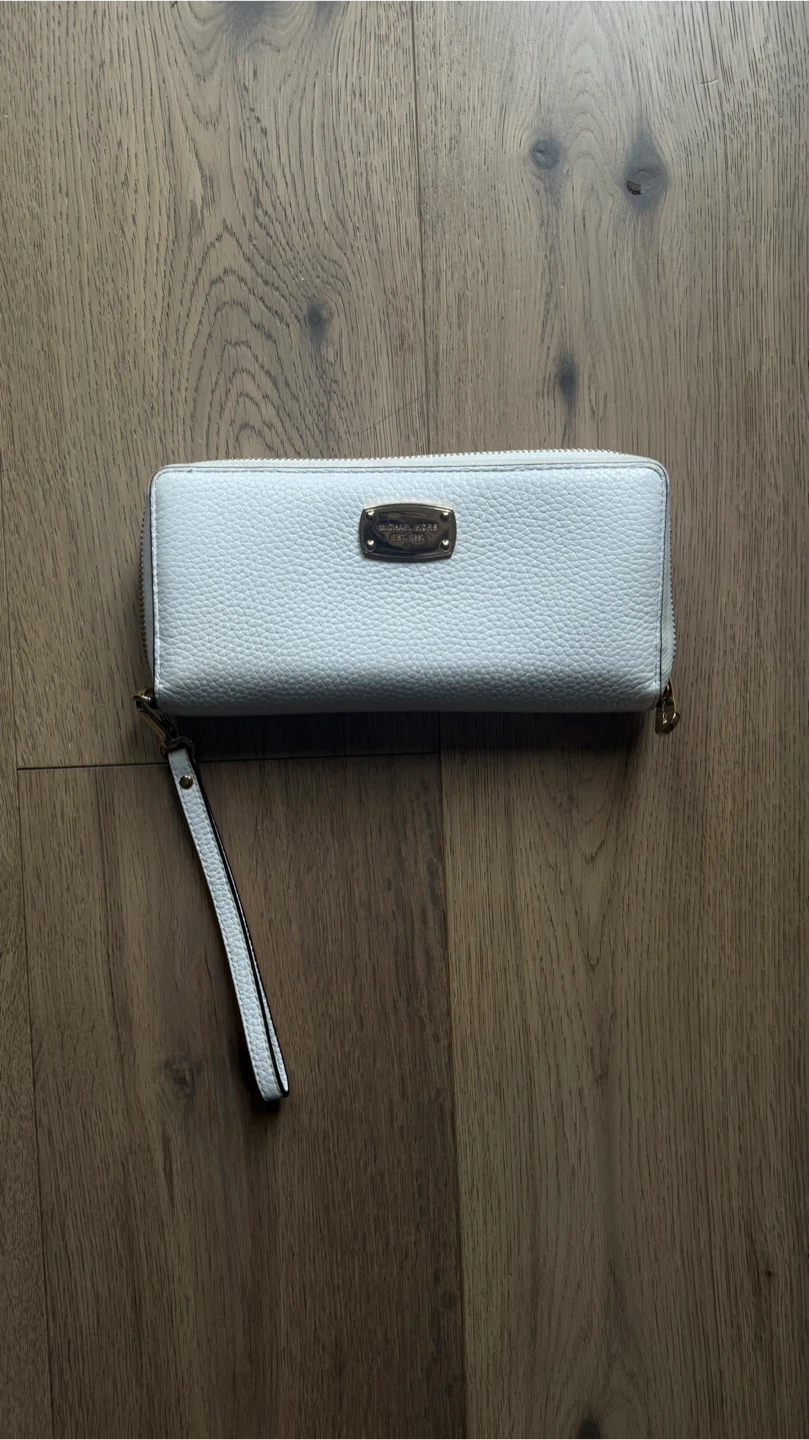 Michael Kors Jet Set Travel Continental Wristlet - White/Gold