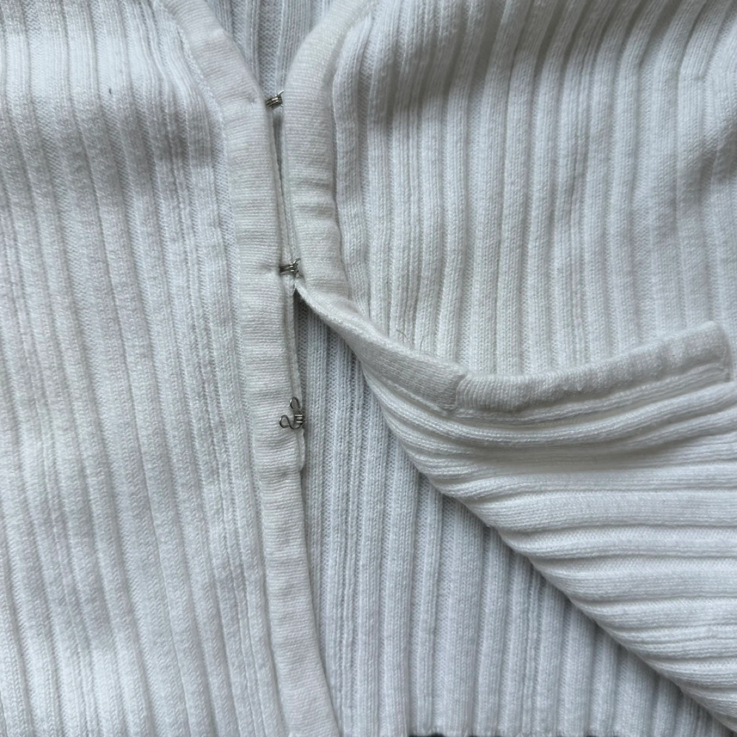 Urban Outfitters White Ribbed Cardigan - photo 2
