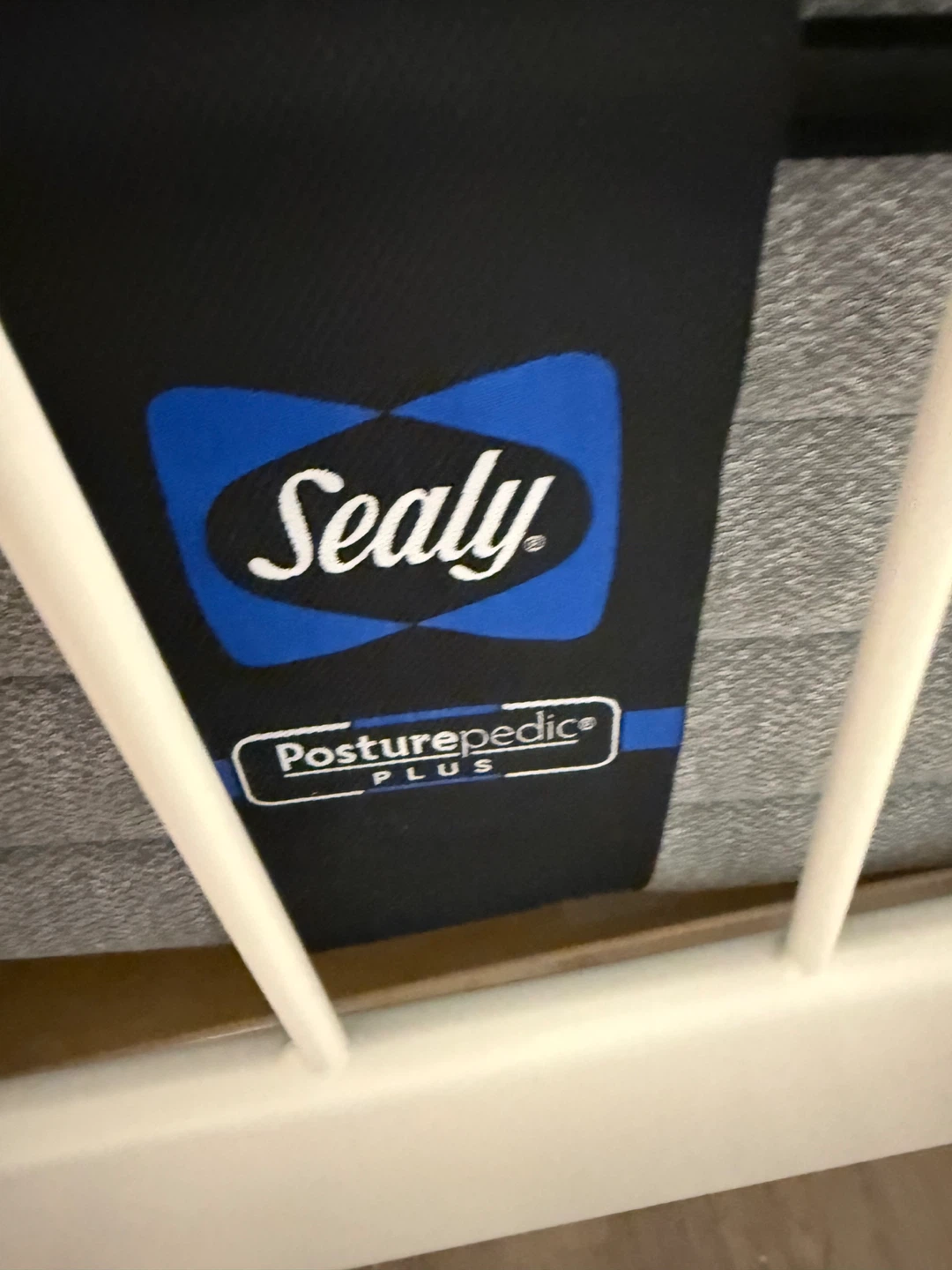 Double Size Sealy Mattress - photo 2