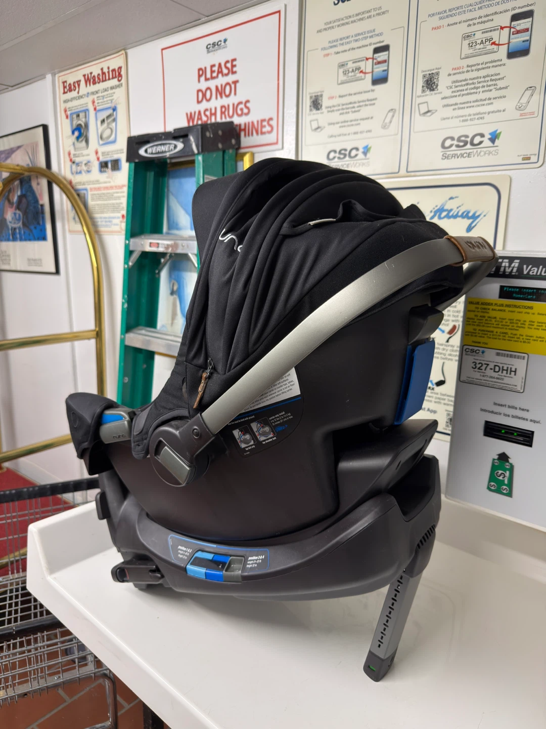 Nuna Pipa Infant Car Seat with Base