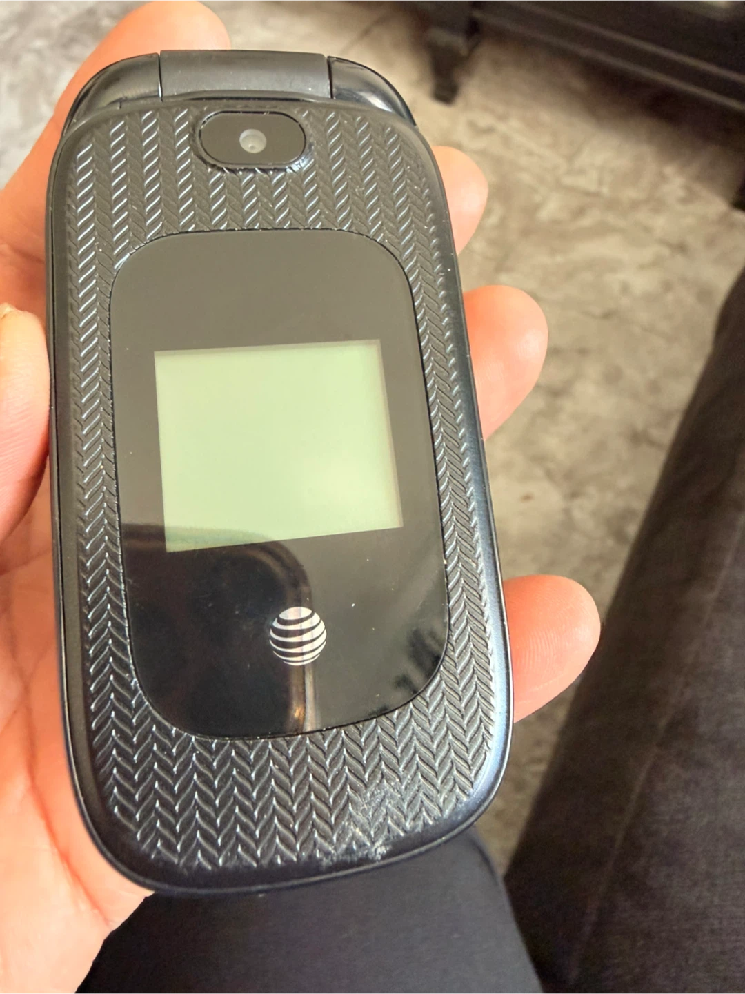 AT&T Flip Phone - photo 2