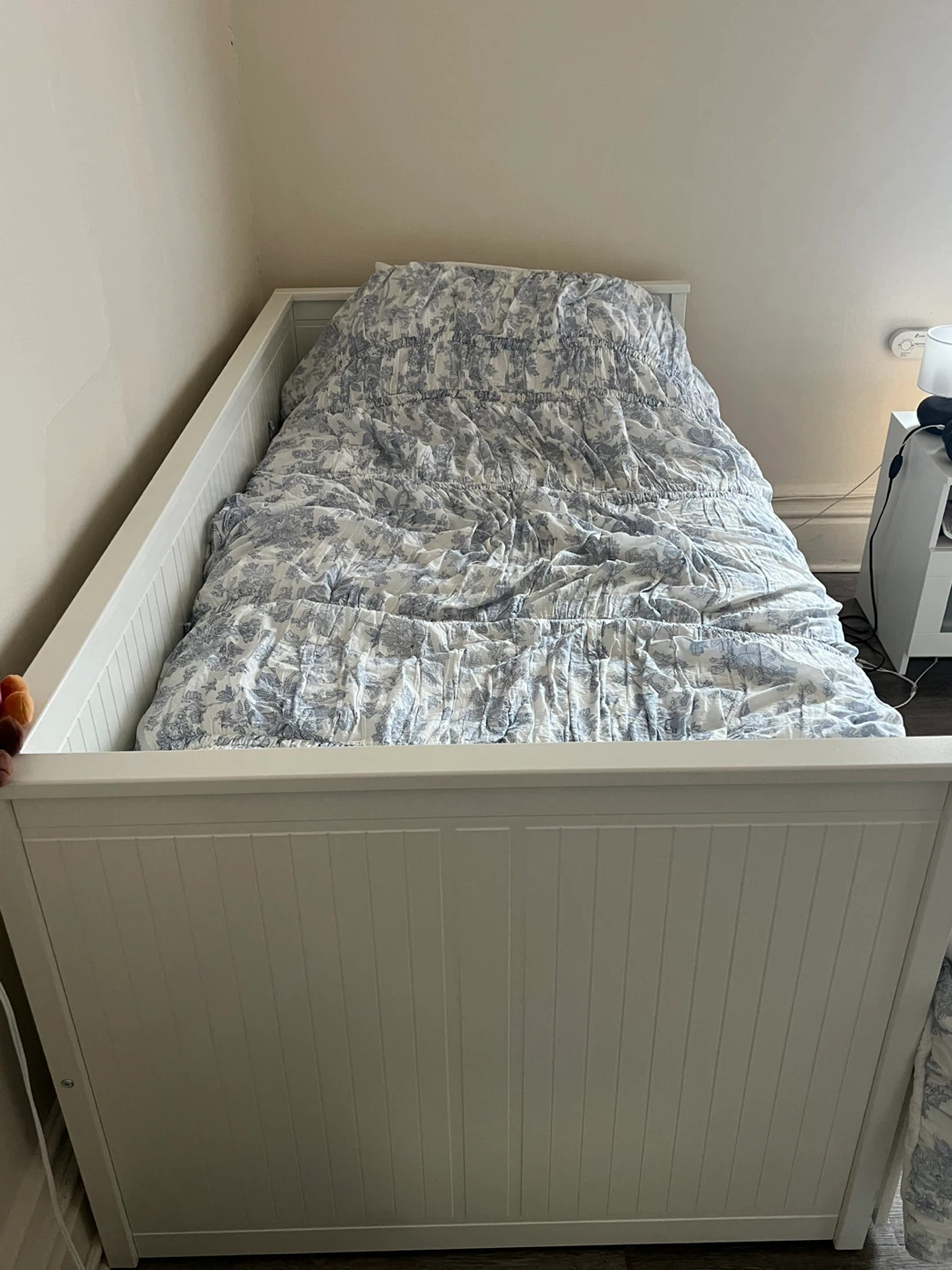 IKEA Day Bed with 3 Drawers - White