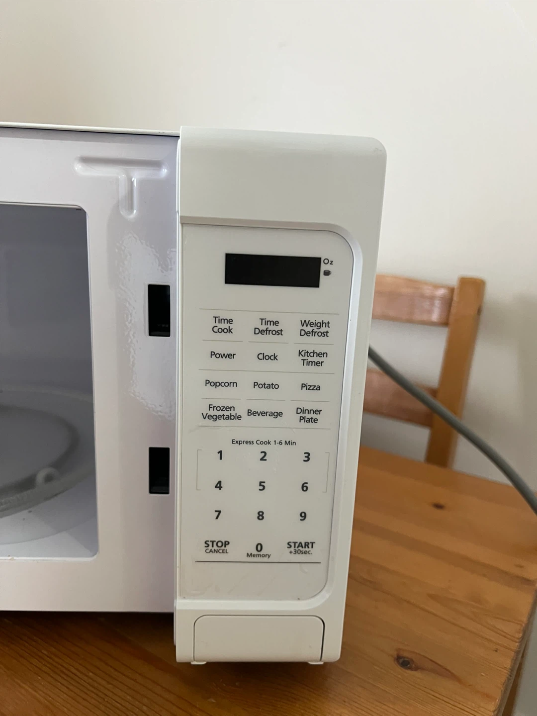 Master Chef White Microwave - photo 3
