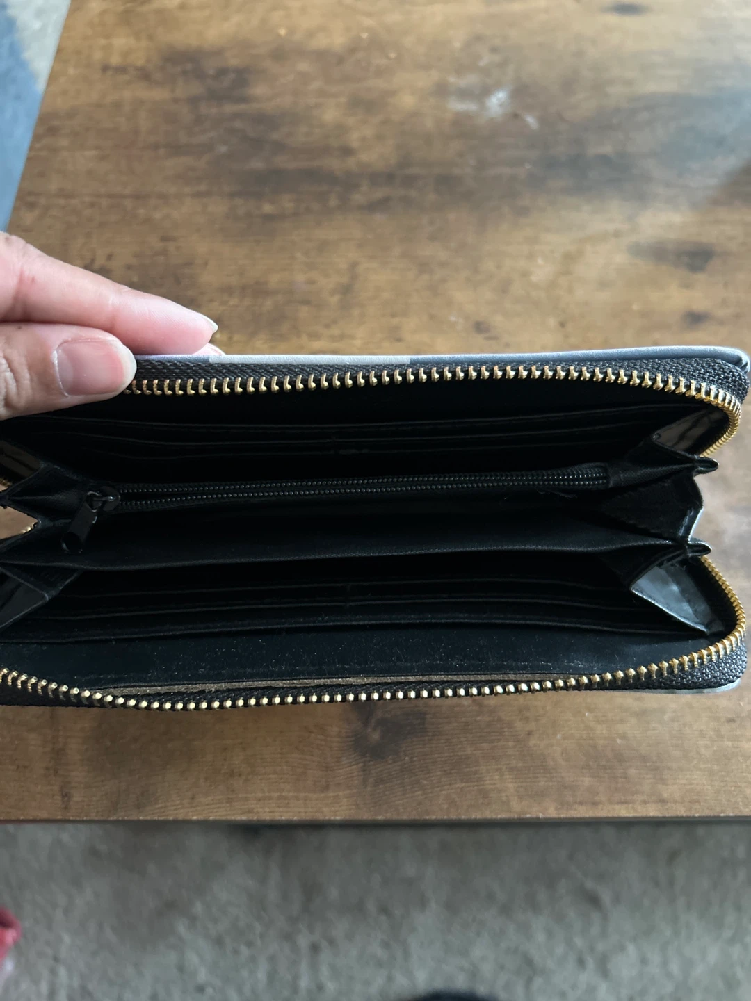 Star Wars The Child (Grogu) Zip-Around Wallet - photo 3