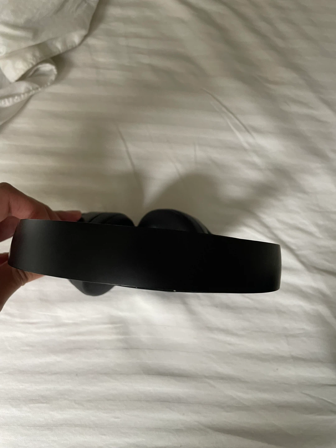 Beats Solo 4 Wireless Headphones Black - photo 3