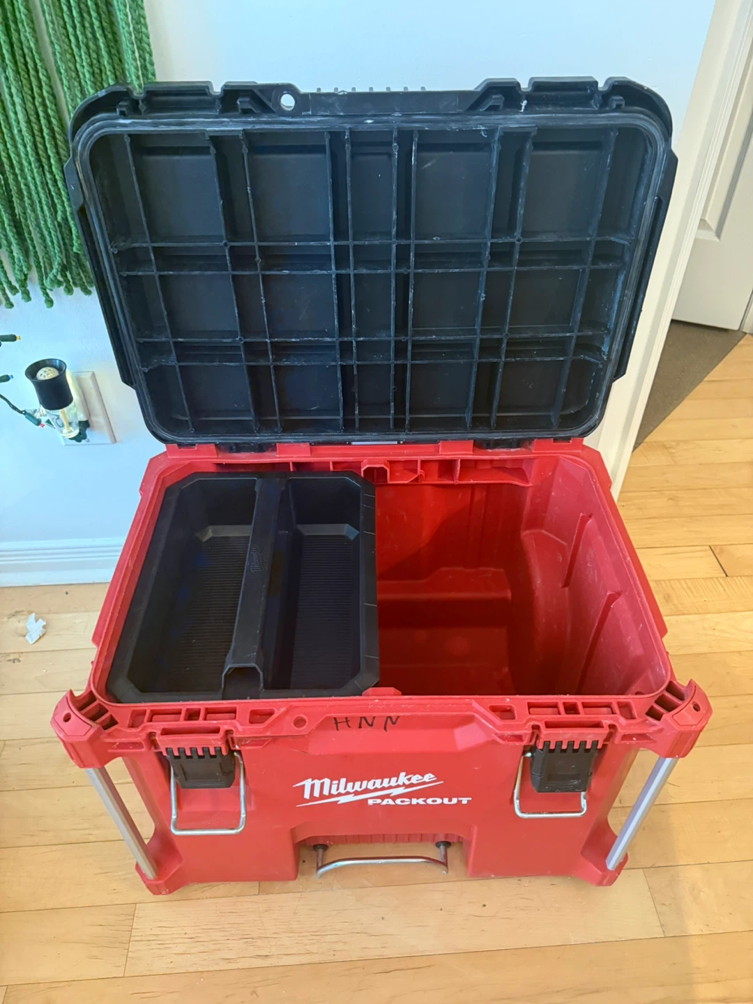 Milwaukee PACKOUT Rolling Tool Box - photo 2