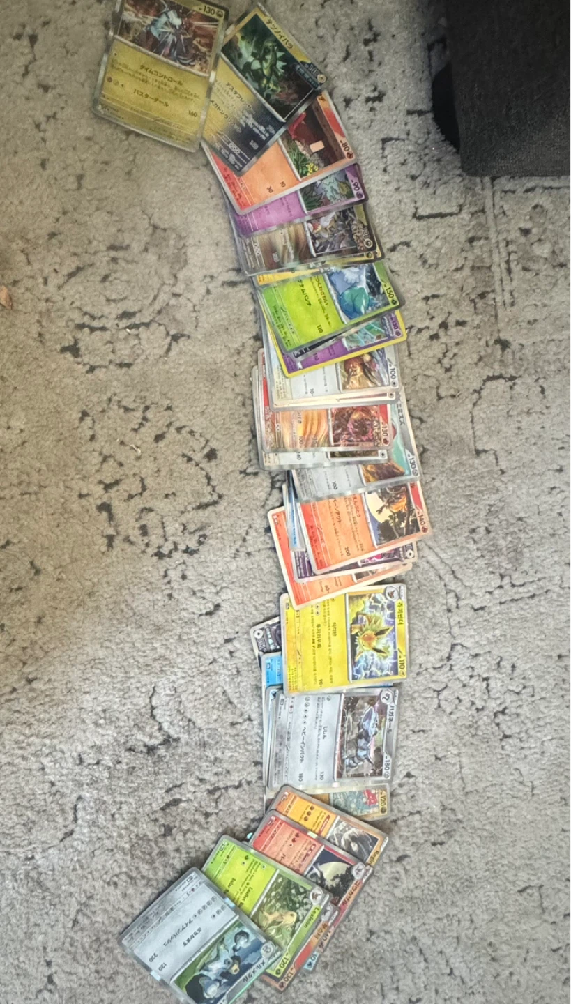 Pokemon Trading Cards Lot