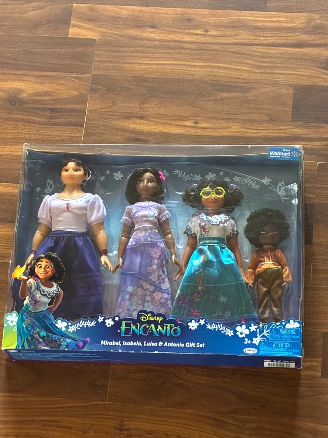 Disney Encanto Mirabel, Isabela, Luisa & Antonio Gift Set Dolls