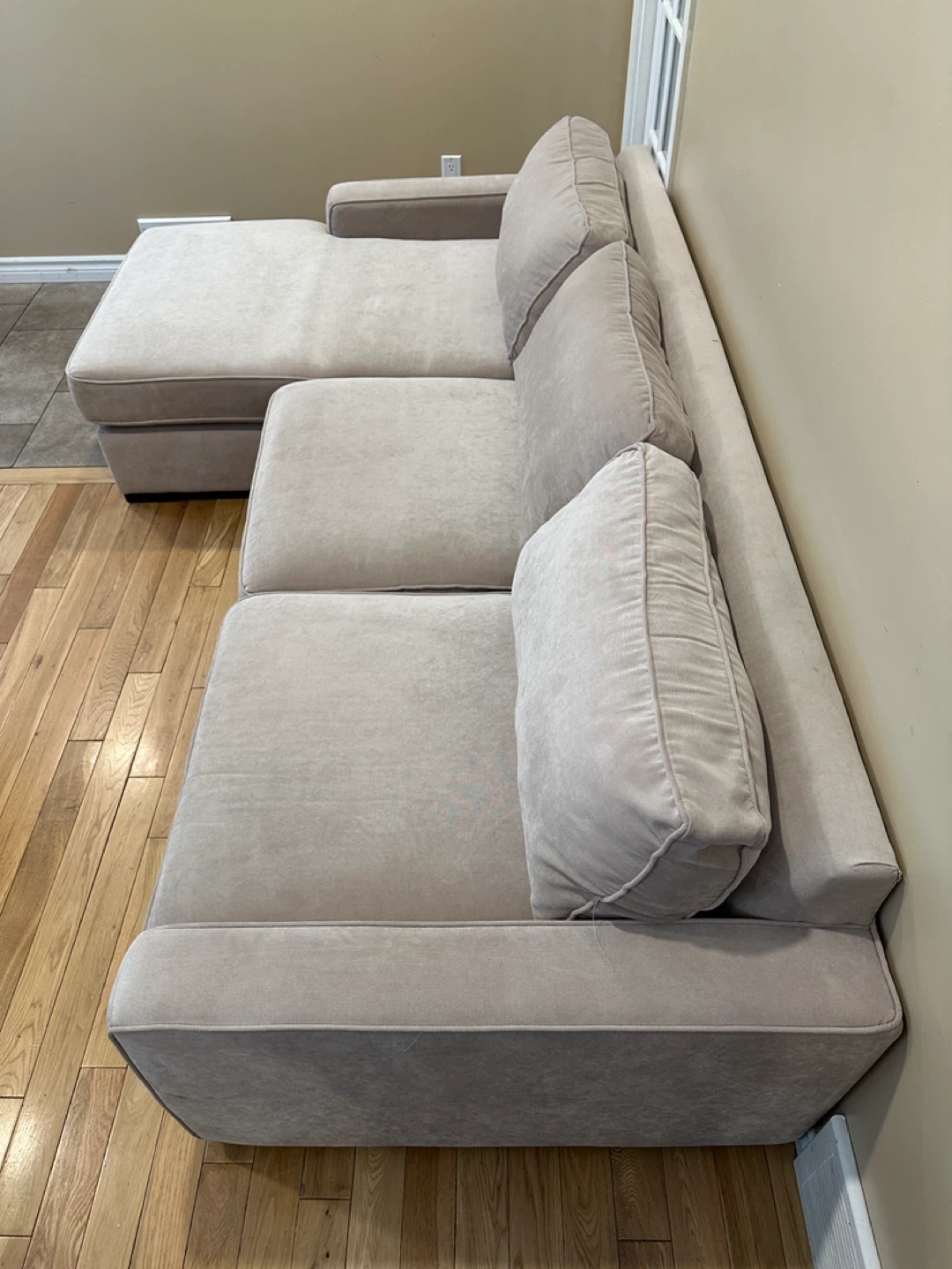 Modern Beige Sectional Sofa with Reversible Chaise (CAN DELIVER) - photo 5