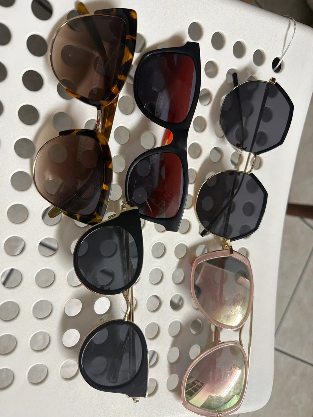 Lot of 5 Pairs Sunglasses - photo 2