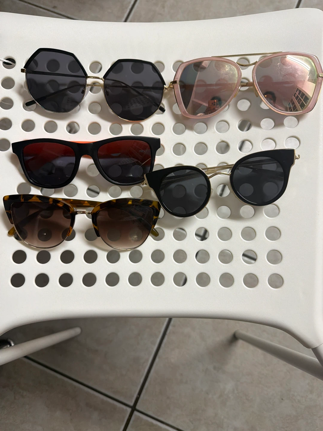Lot of 5 Pairs Sunglasses