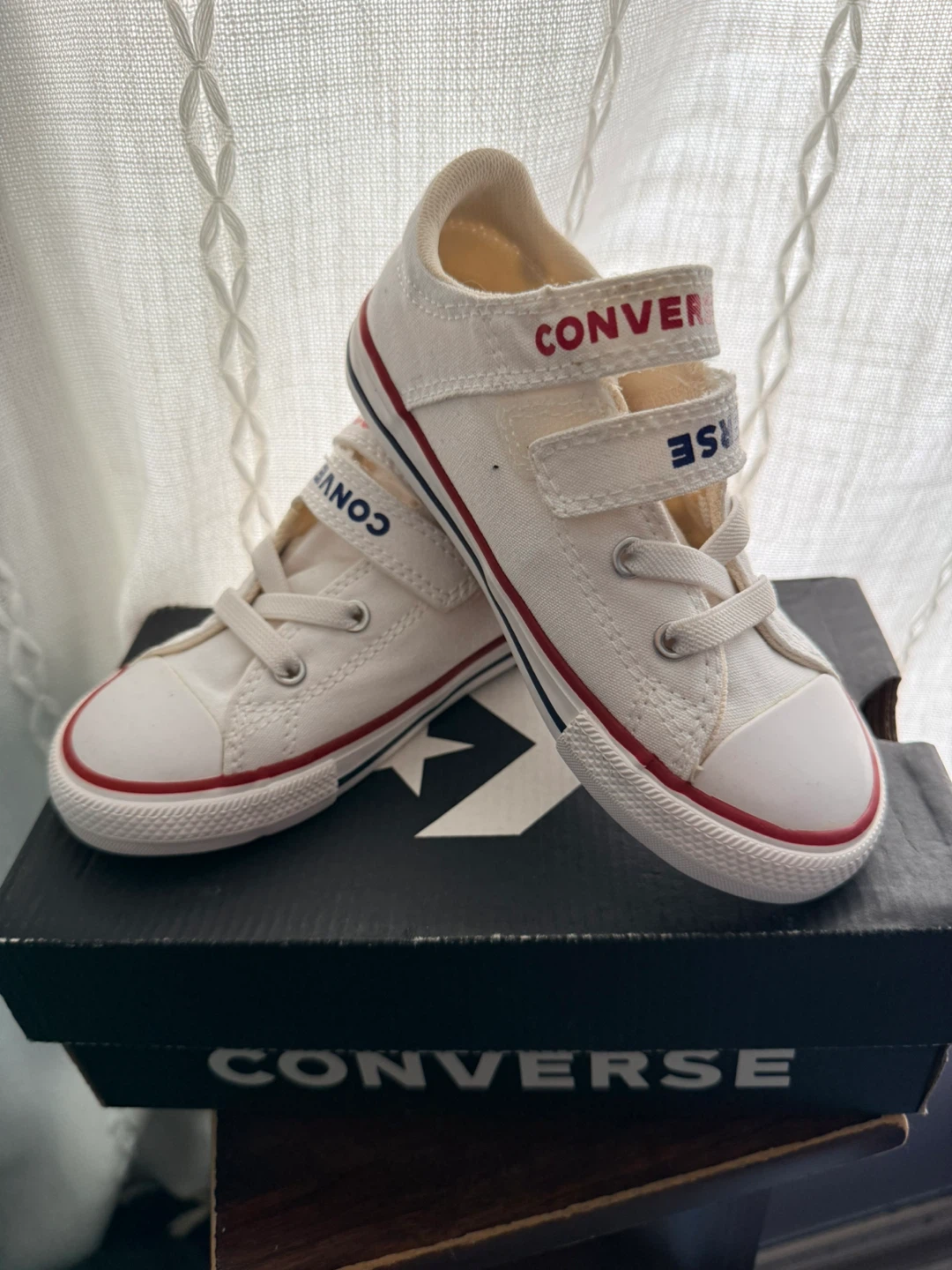 Converse Infant White Hook and Loop Sneakers - Size 10