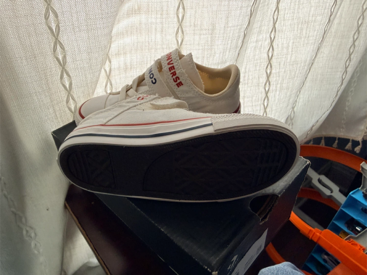 Converse Infant White Hook and Loop Sneakers - Size 10 - photo 3