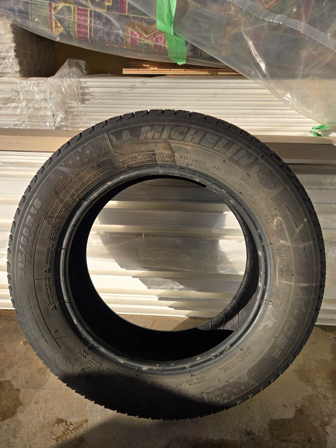 Michelin X-Ice Winter Tire 215/60R16