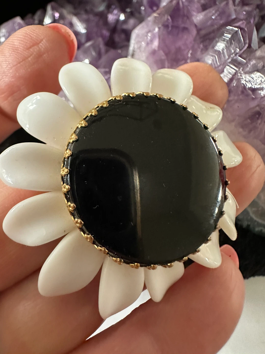 Vintage White Daisy Flower Brooch with Black Center - photo 5