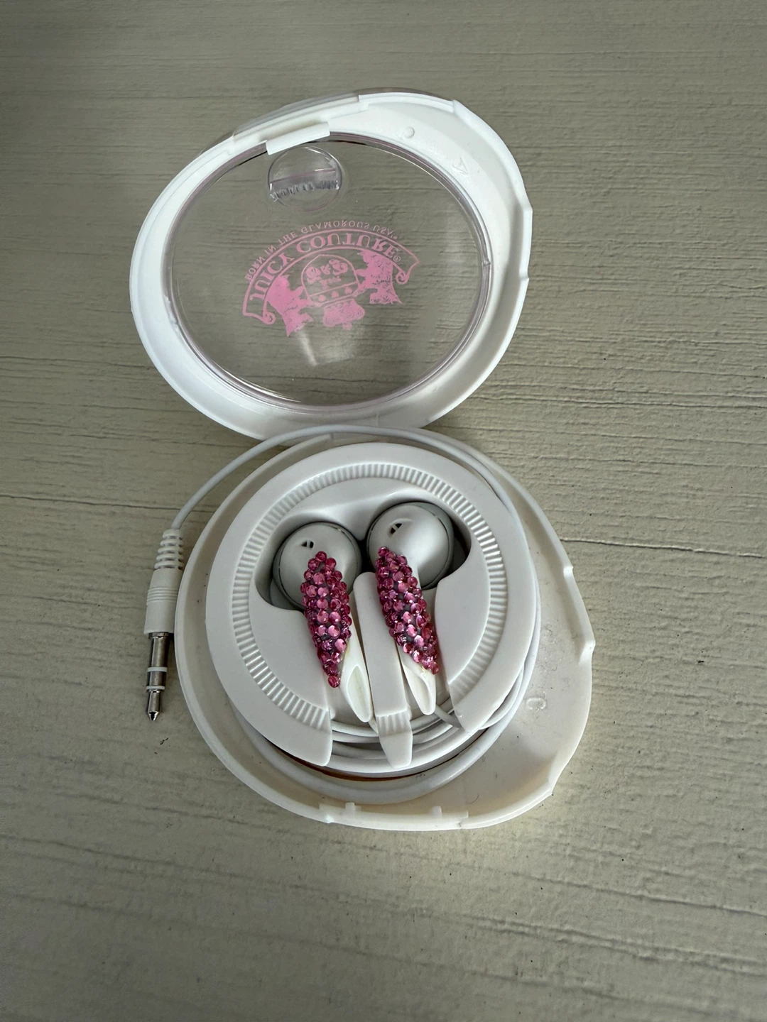 Juicy Couture Pink Sparkle Earbuds with Case