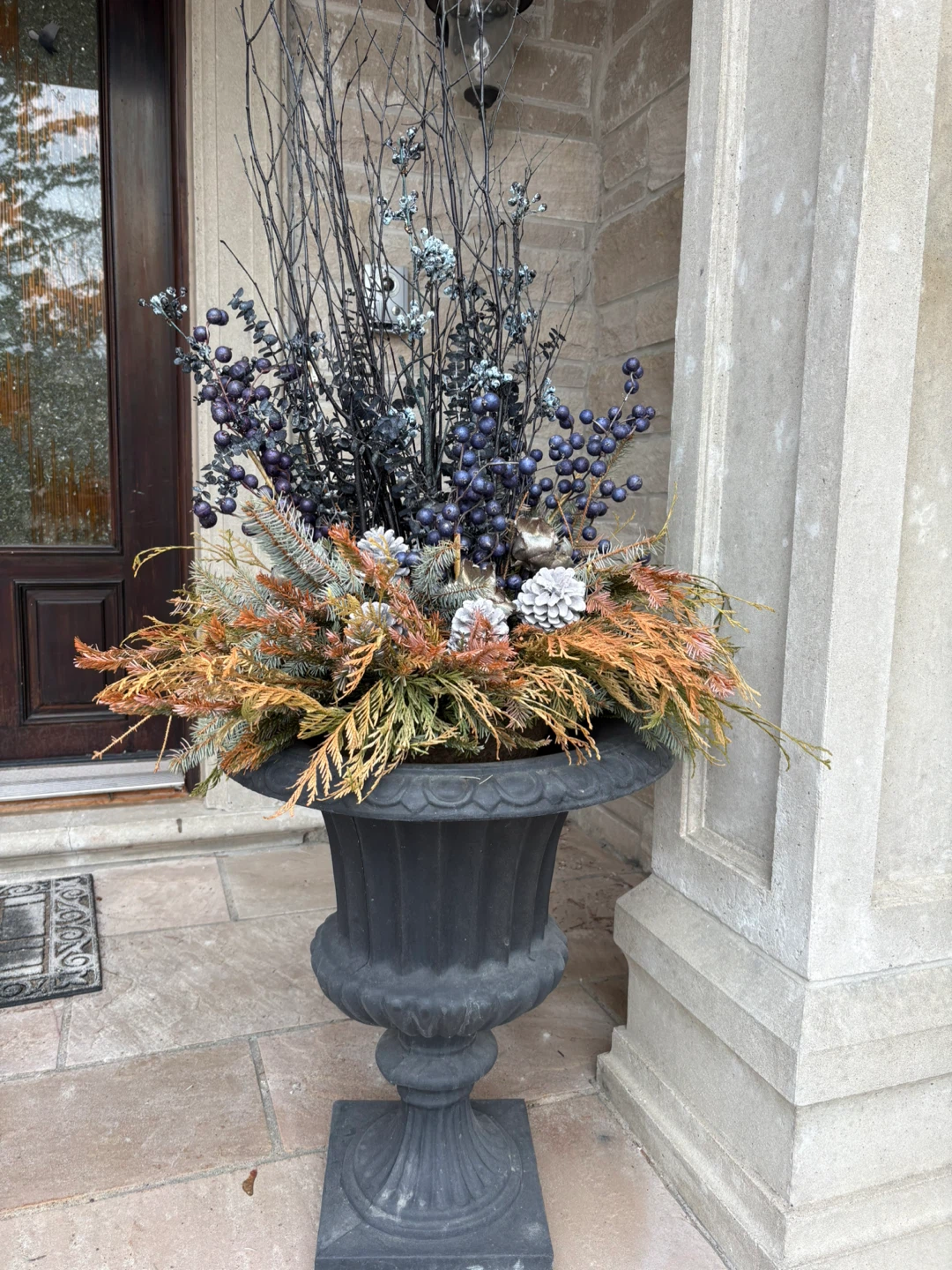 Pair of Black Resin Classical Outdoor Urn Planters - photo 2