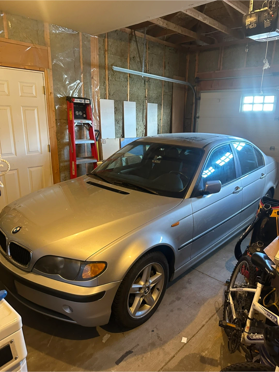 2003 BMW 320i Sedan