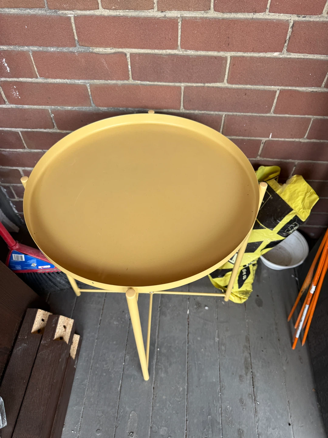 Yellow Round Side Table - photo 3
