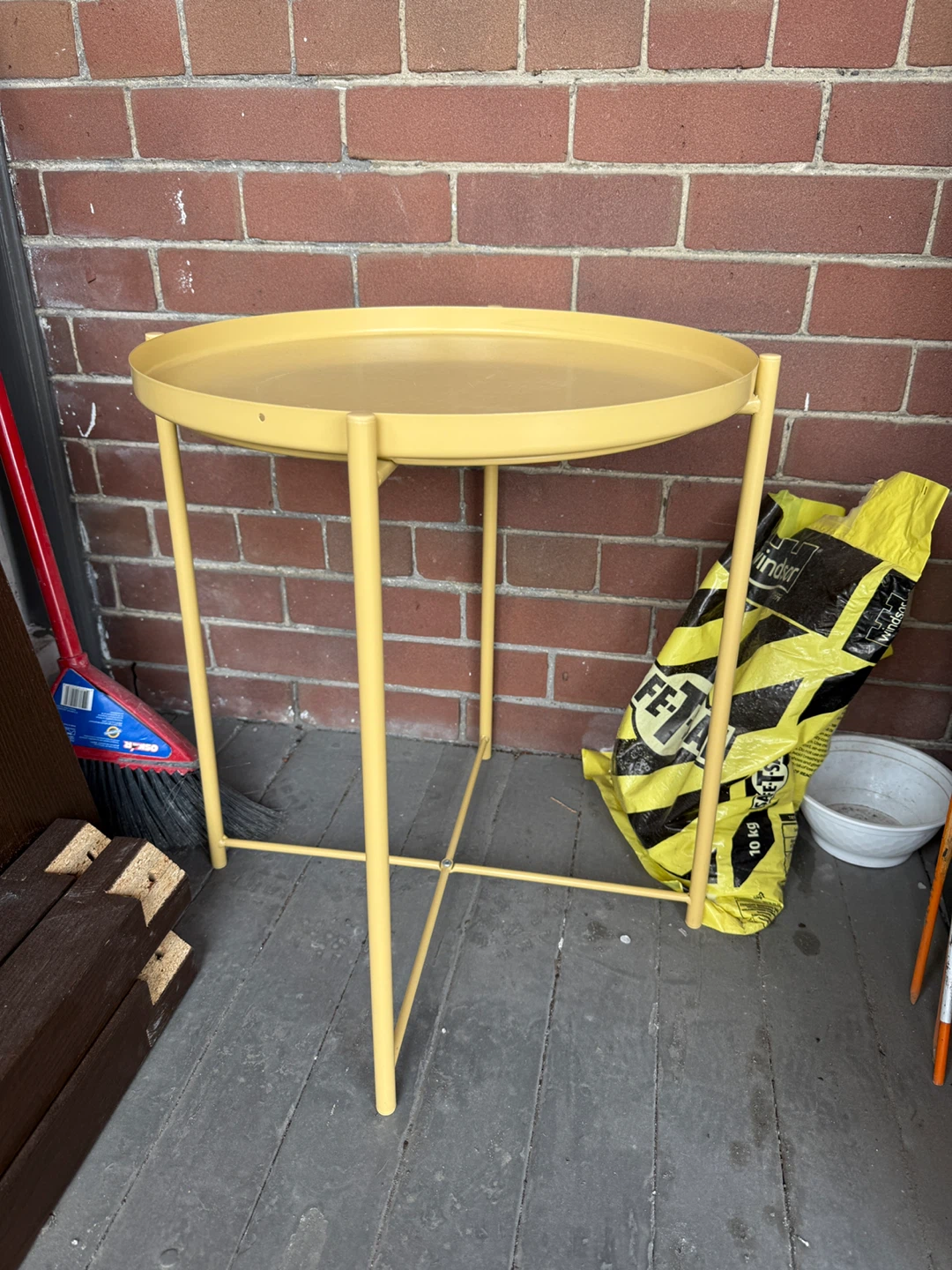 Yellow Round Side Table - photo 2