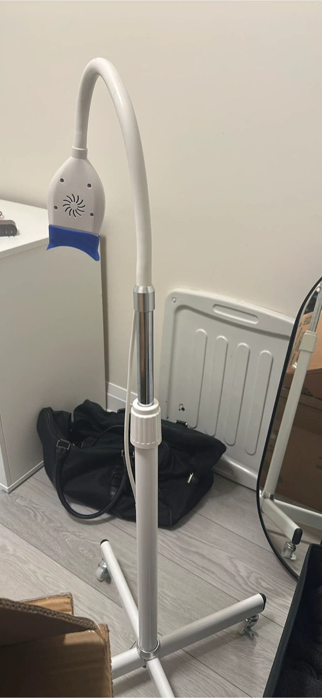 Teeth whitening lamp