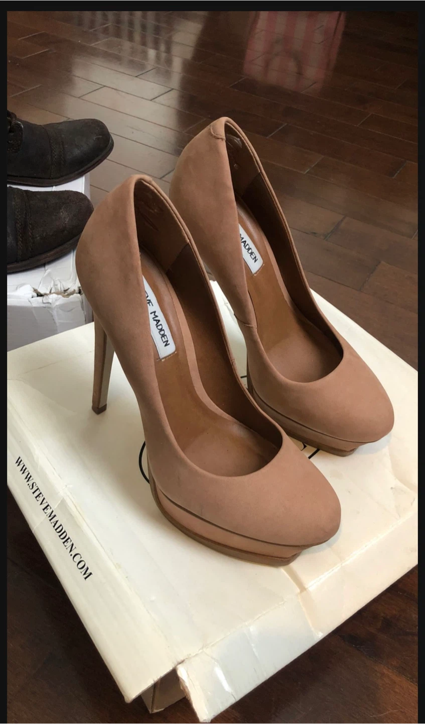 Steve Madden Tan Suede Heels - photo 2