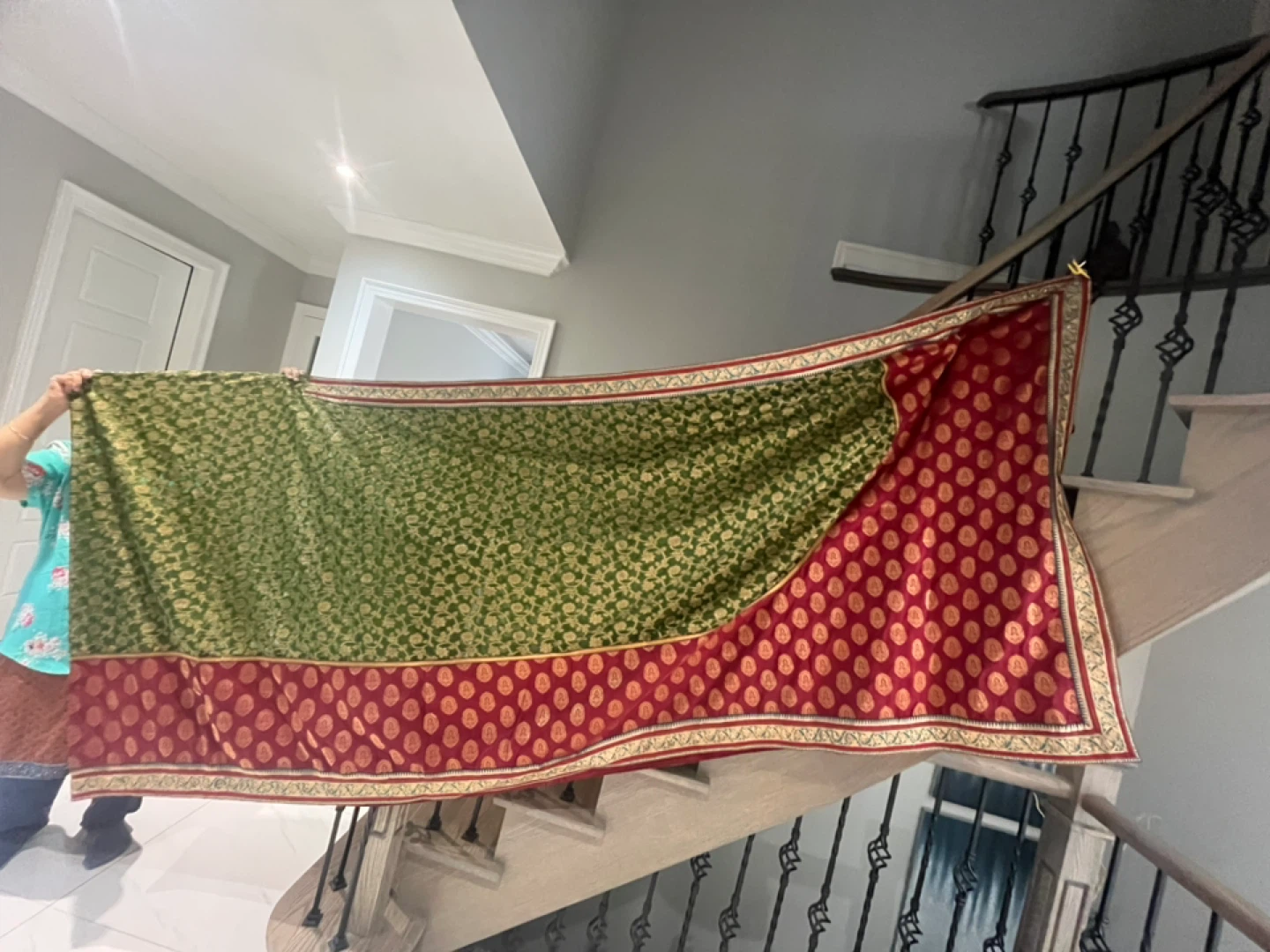 Maroon and Green Saree with Gold Brocade - photo 4
