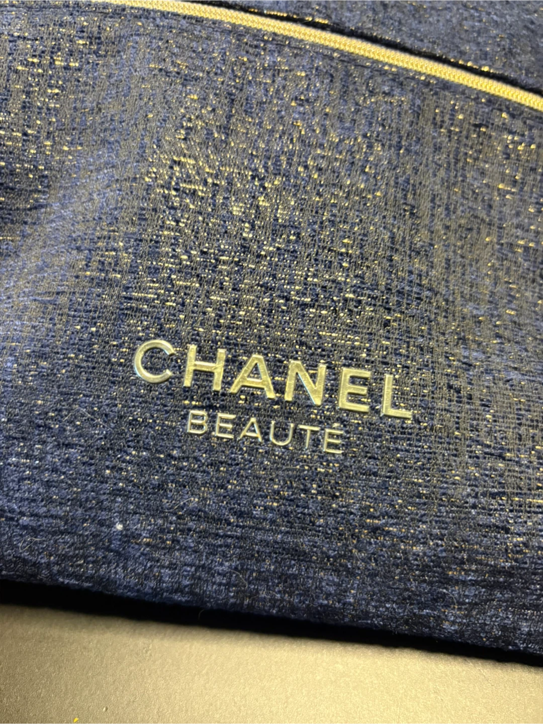 Chanel Pouch - photo 2