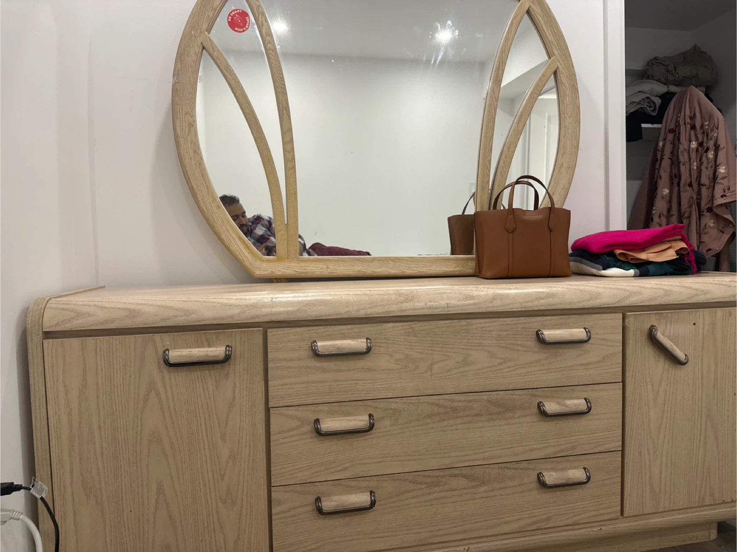 Dressing Table with Hollywood Mirror