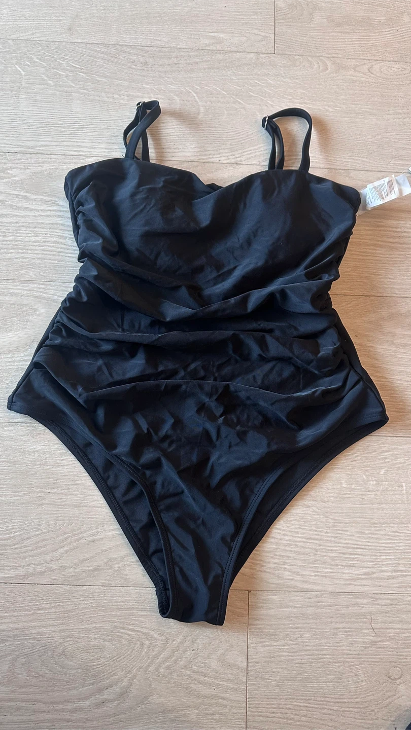 Black Ruched One-Piece Swimsuit - Size M - New - photo 3