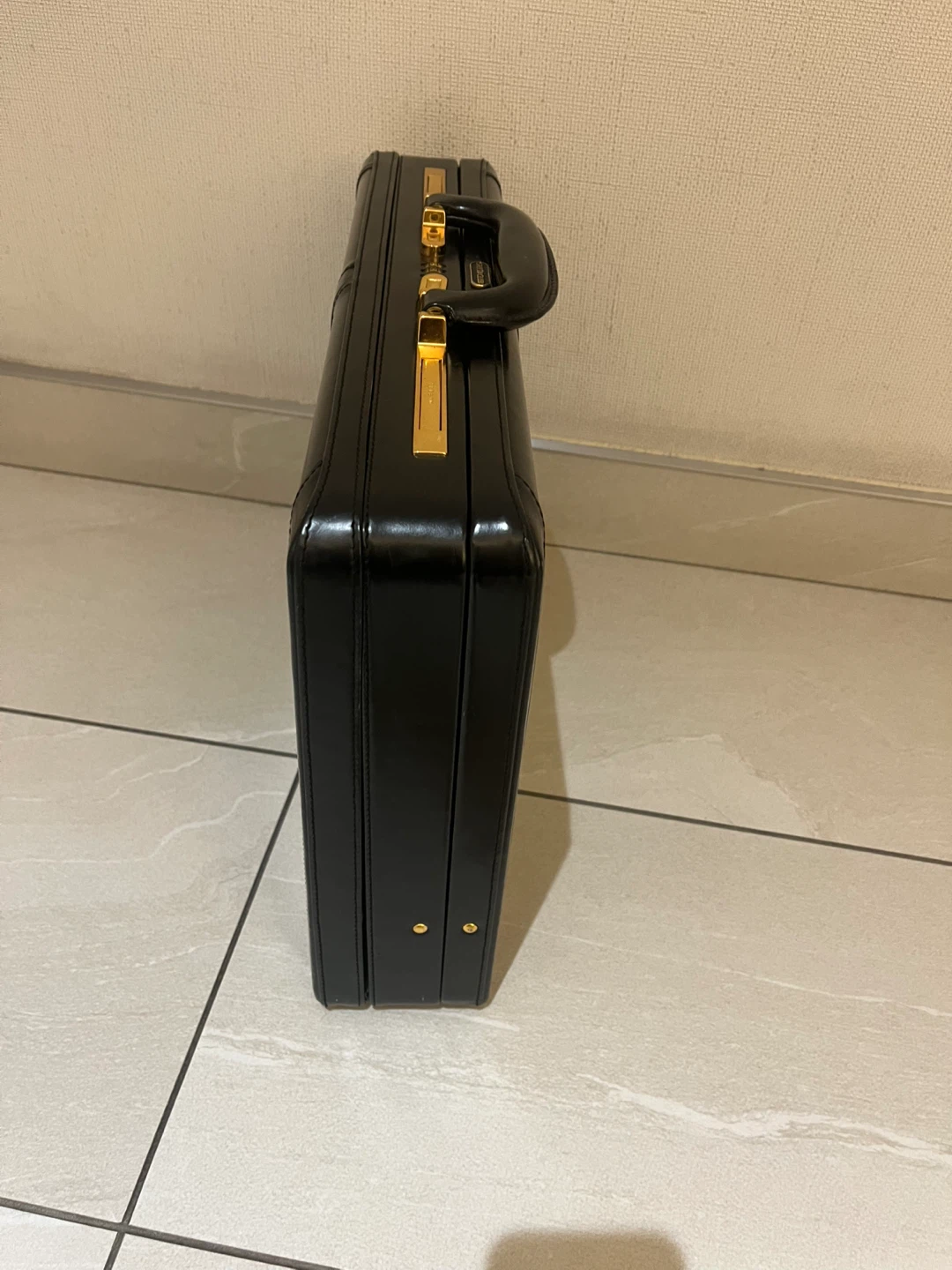 Satchi Club Black Leather Briefcase with Combination Lock - photo 2