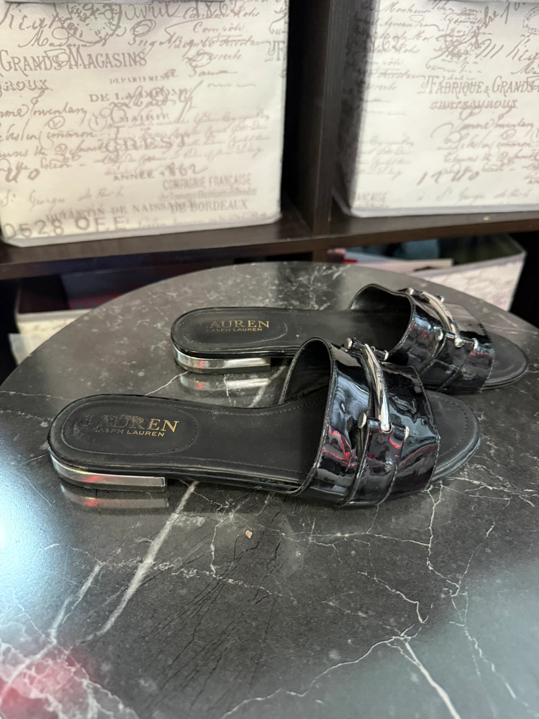 Ralph Lauren Black Patent Slide Sandals size 6 - photo 3