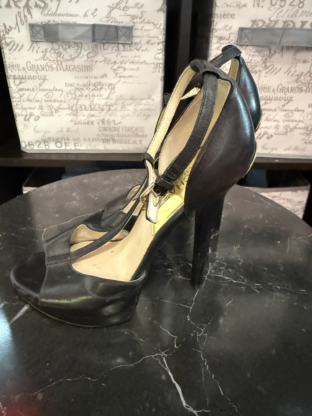 Michael Kors Black Leather Peep Toe Heels Size 5 - photo 2