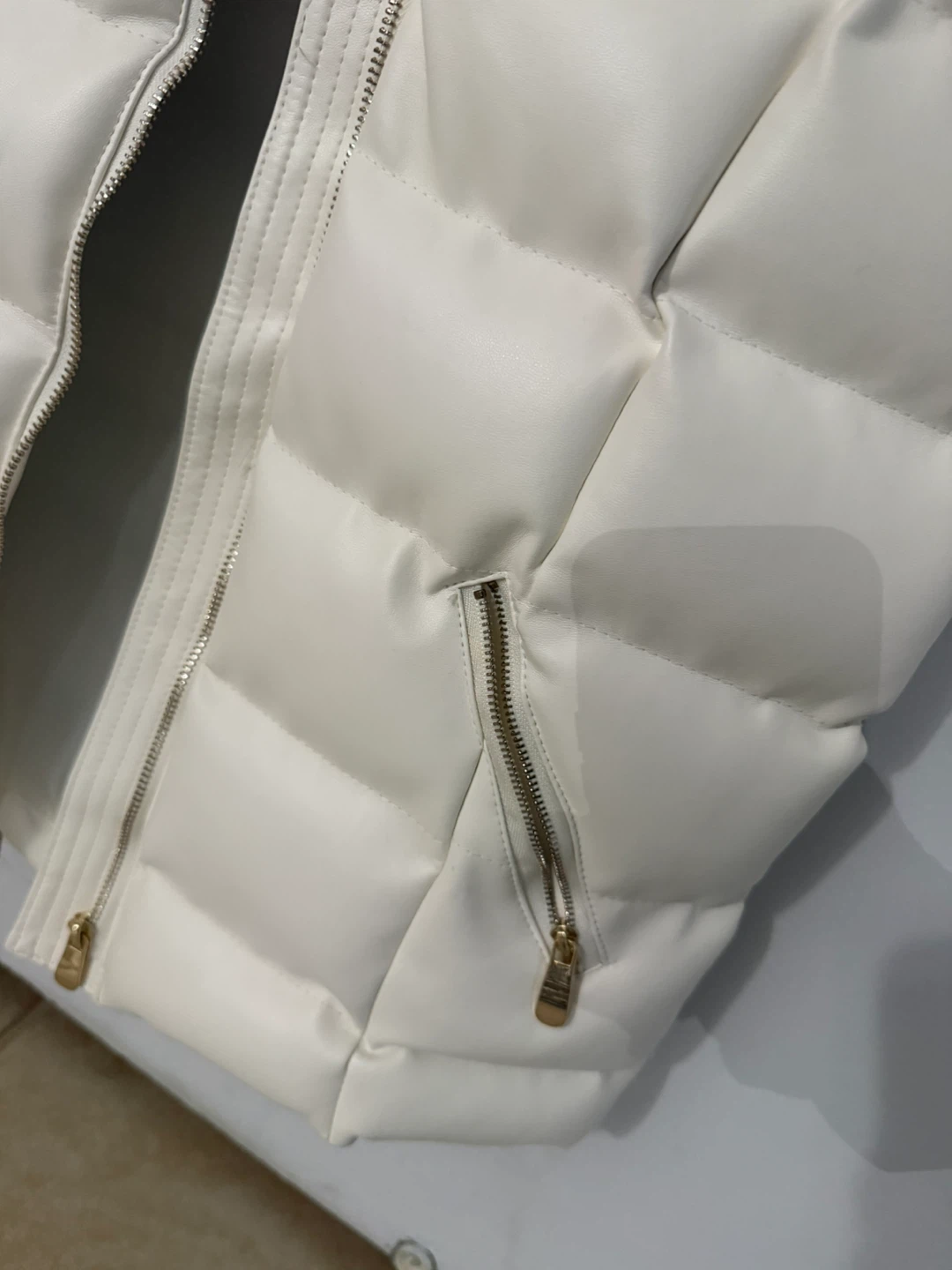 White Puffer Vest by Cavalini - photo 2