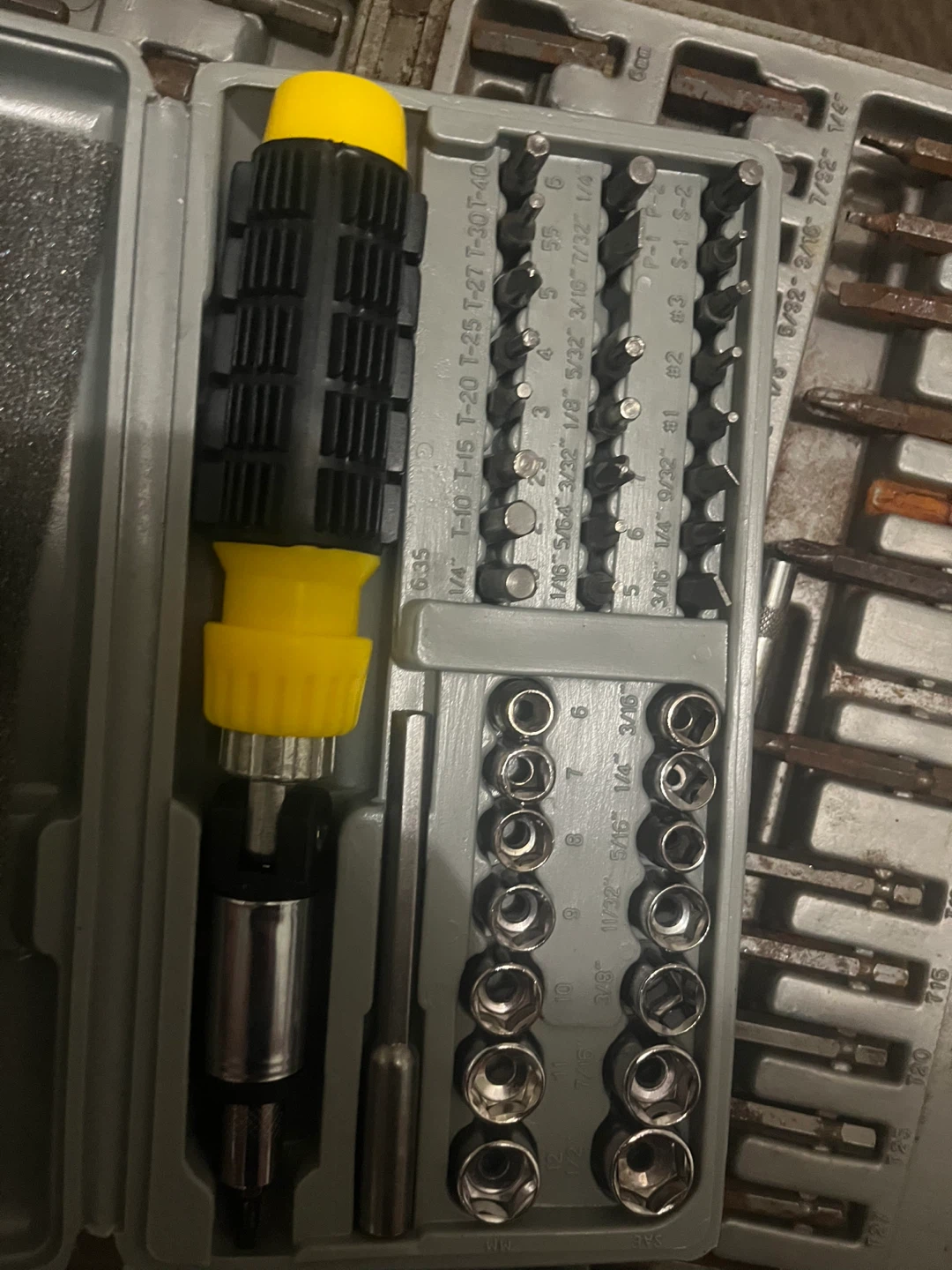 Assorted Screwdriver Set with Hardware - photo 3