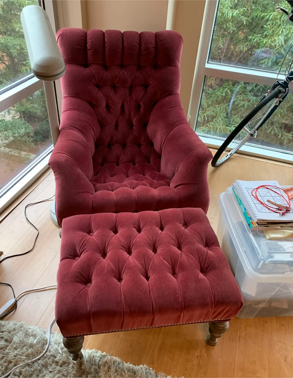 Velvet Tufted Armchair with Ottoman