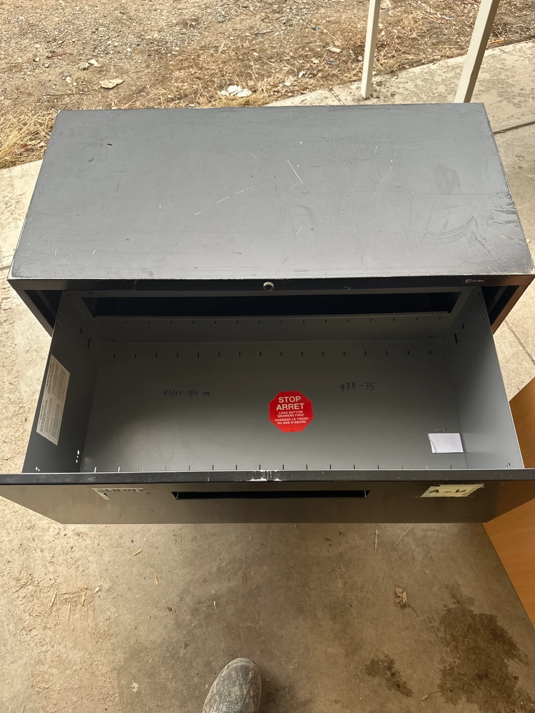 Global 2-Drawer Filing Cabinet - photo 2