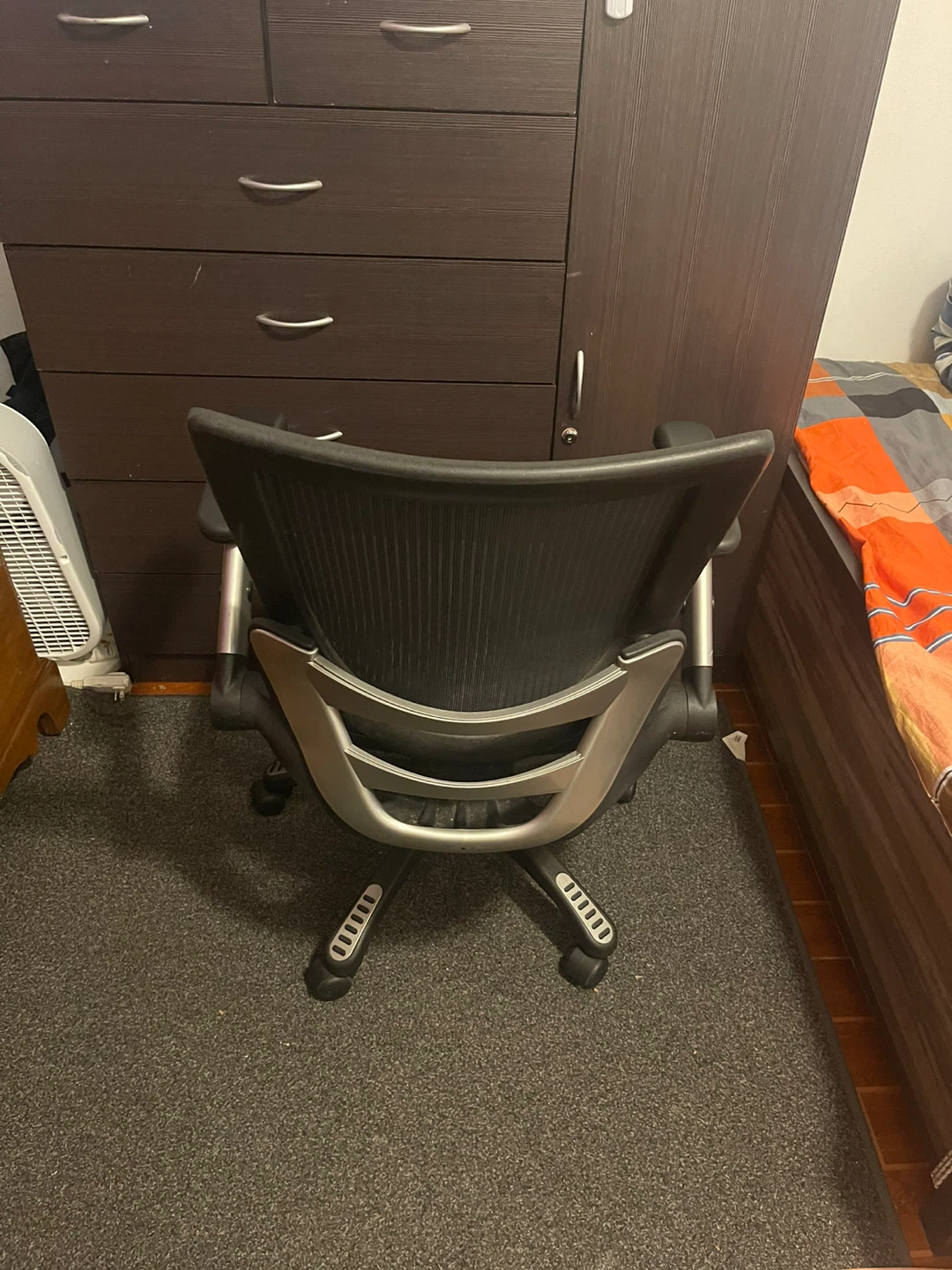 Ergonomic Office Chair - photo 2
