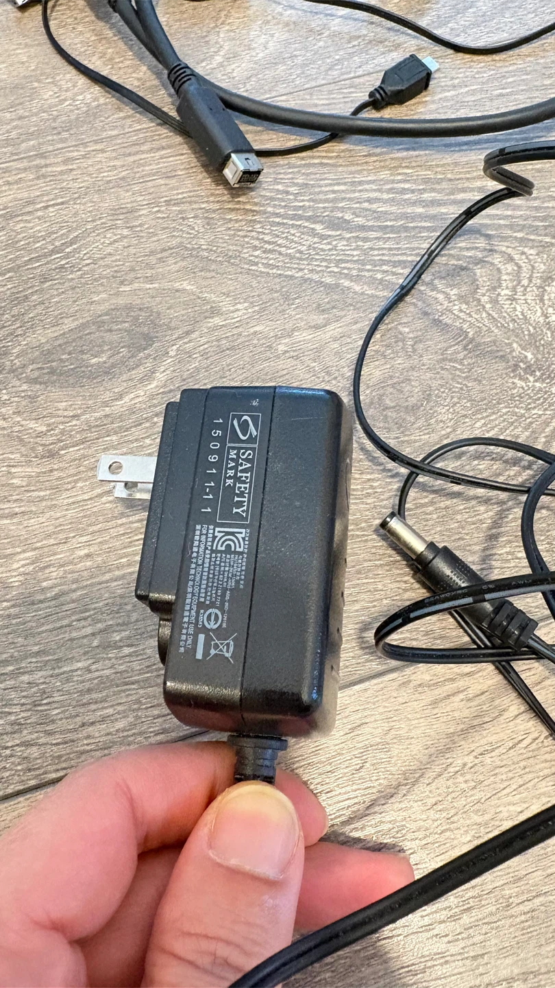 Honor Switching Adapter ADE-25W - photo 2