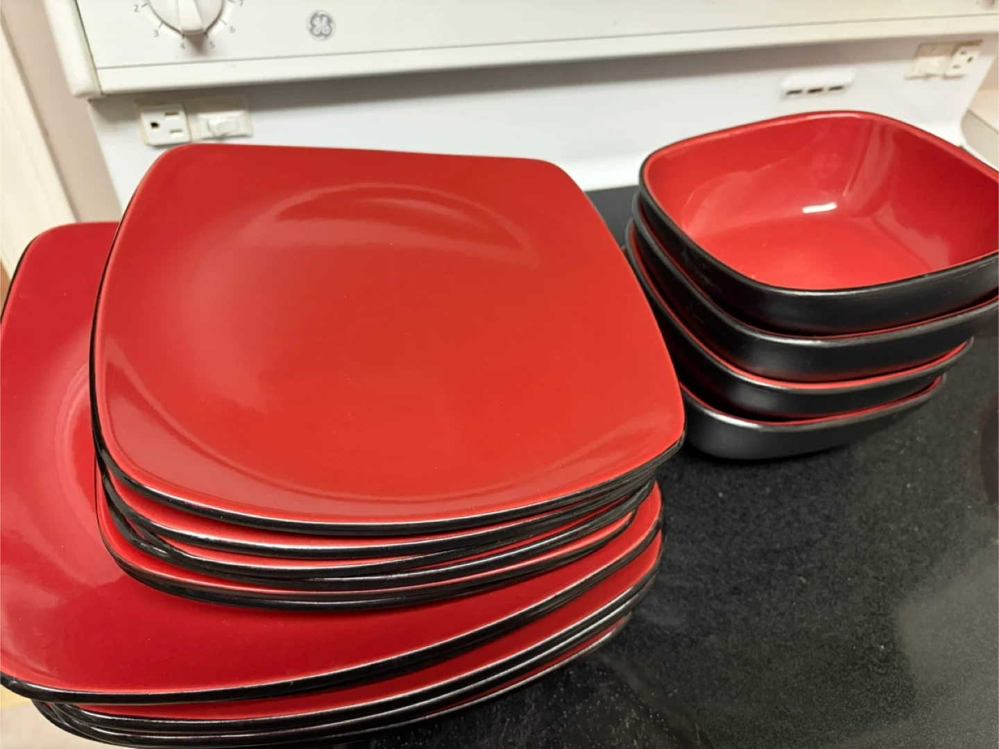 Corelle Hearthstone Red Square Dinnerware Set & Mugs - photo 2