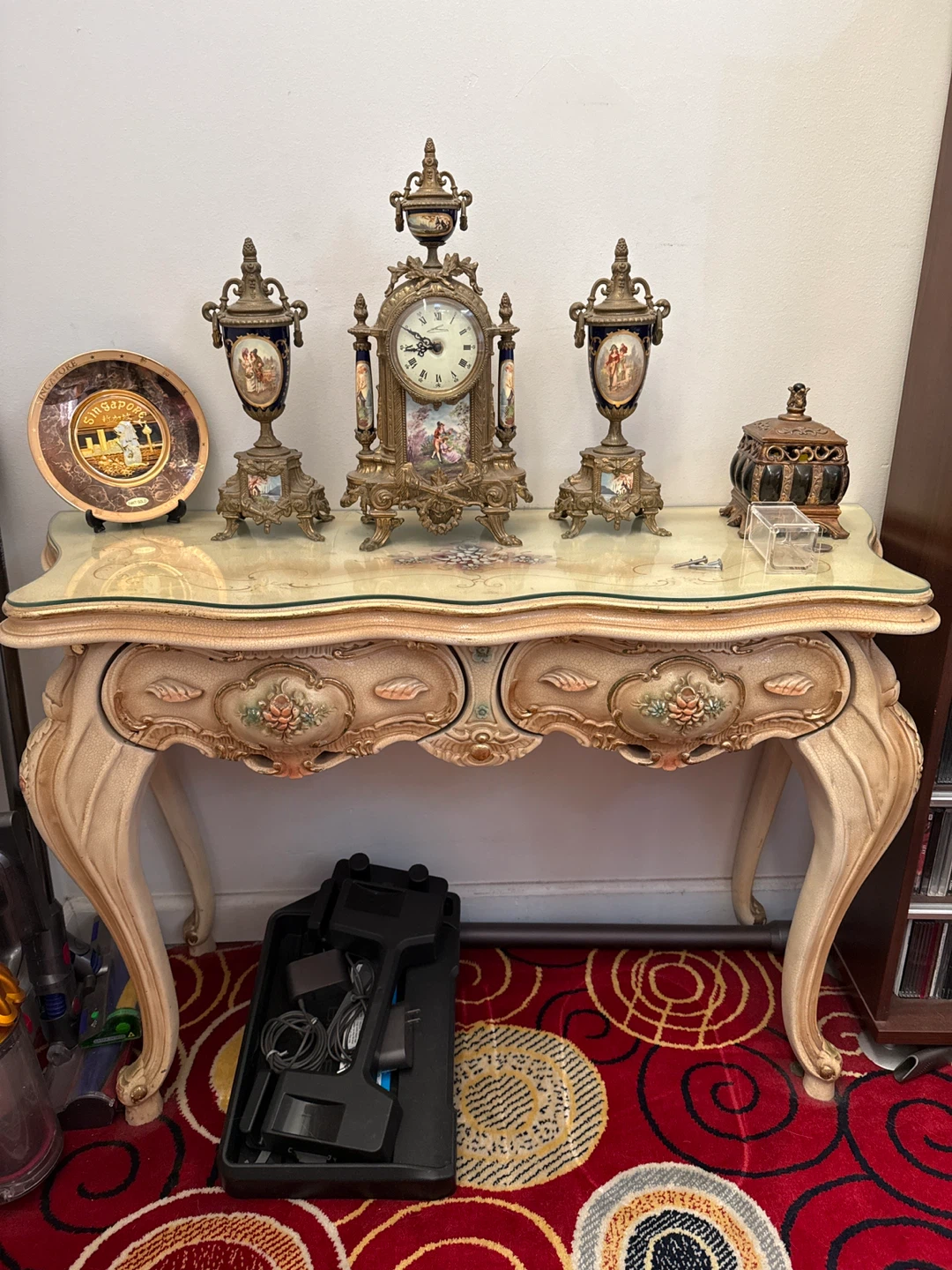 Ornate Console Table 🥕