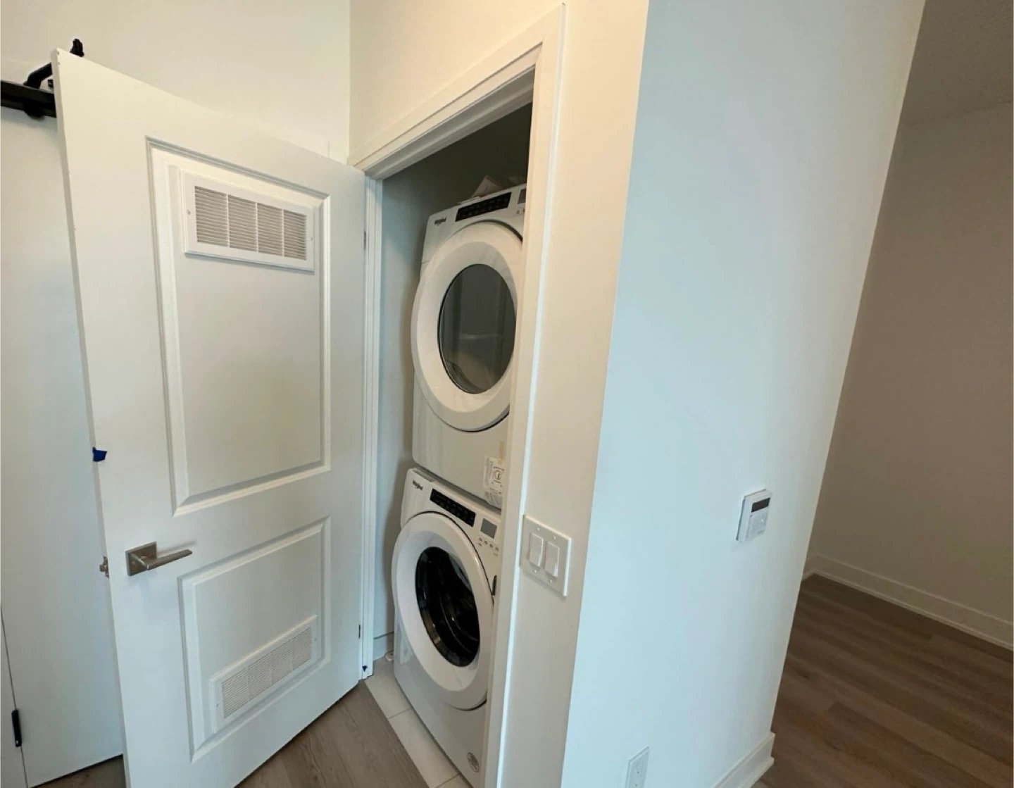 1 + 1 bed | 2 bath in Stouffville Ninth Line - photo 4